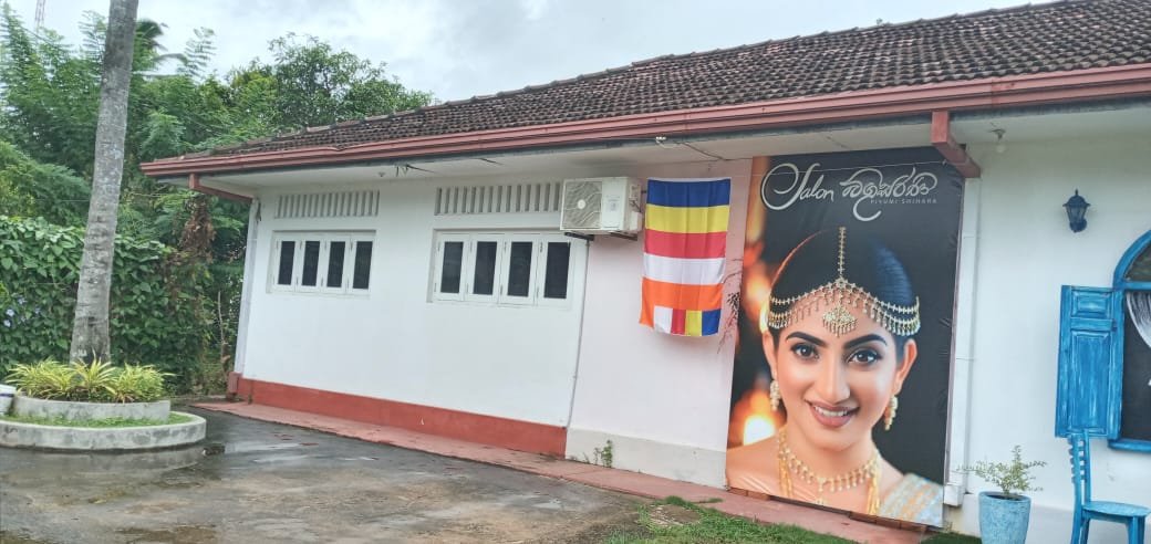 කුරුණෑගල නගරය තුළ පිහිටි සියලු පහසුකම් සහිත දෙමහල් නිවසක් විකිණීමට